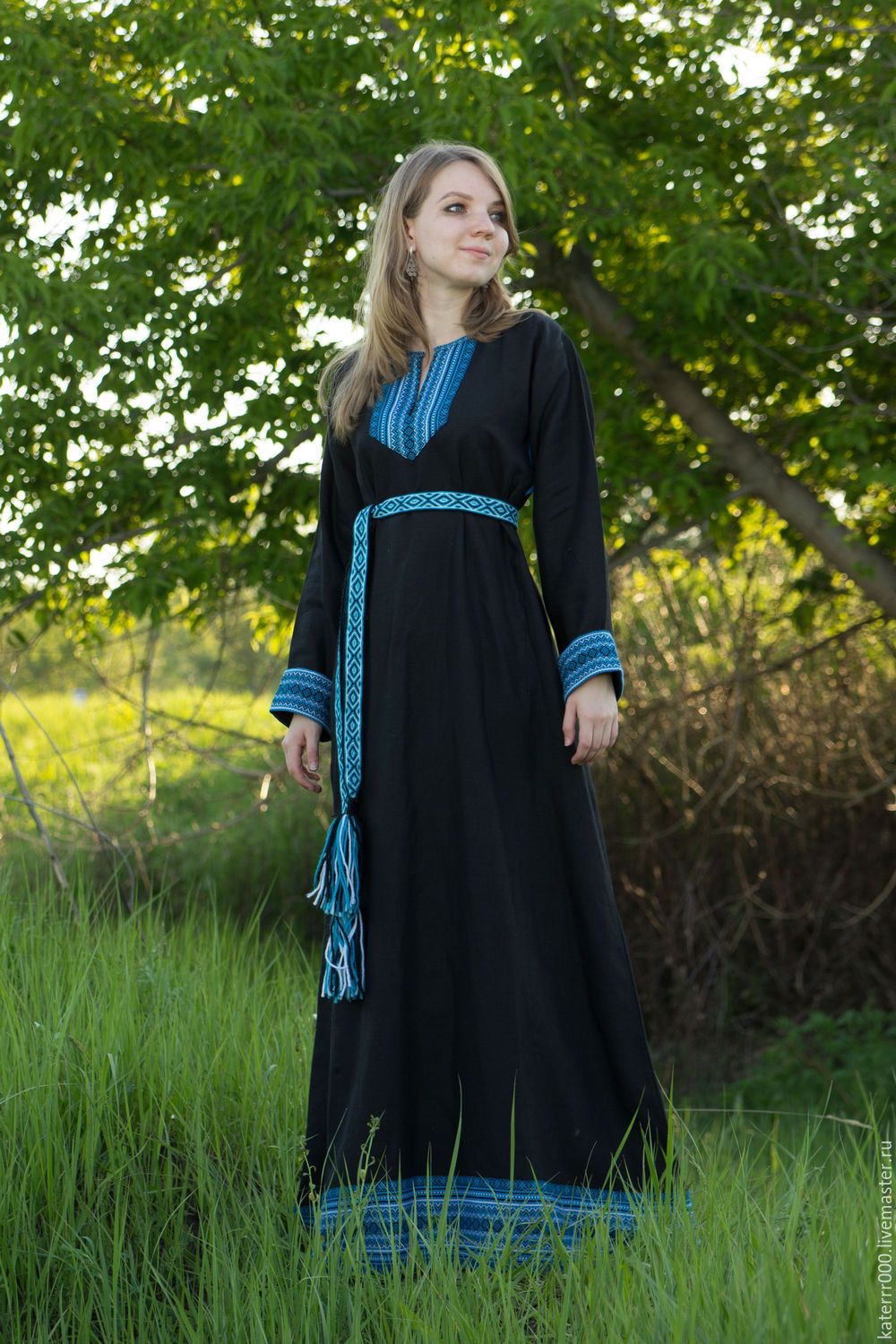 Women in Slavic costumes in Chittagong