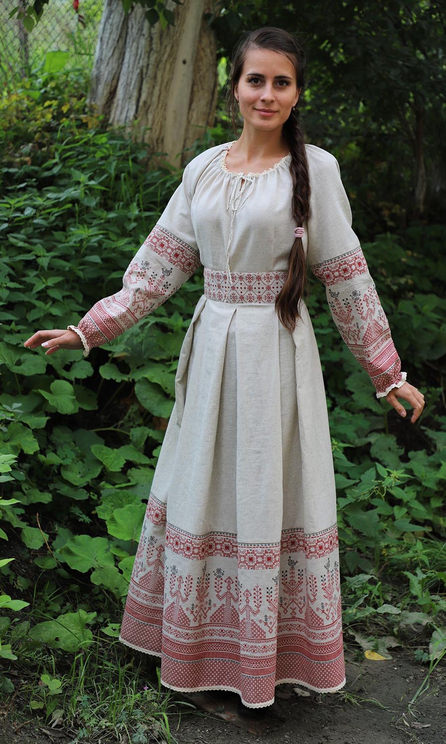 Girls in Slavic costumes in Chittagong